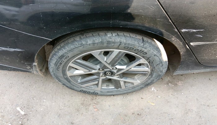 2023 Hyundai Verna SX 1.5 l MPI, Petrol, Manual, 61,528 km, tyre