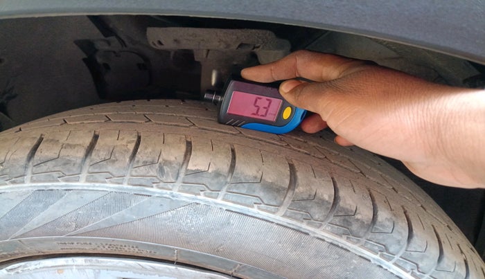 2021 Hyundai VENUE S 1.2, Petrol, Manual, 65,872 km, tyre