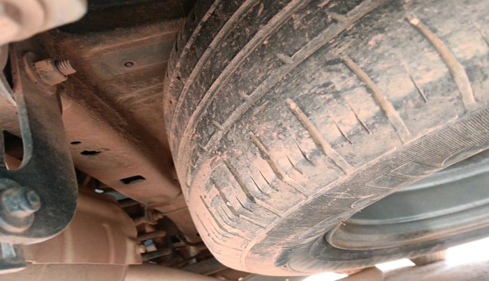 2018 Mahindra XUV500 W11, Diesel, Manual, 1,16,349 km, tyre