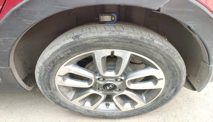 2015 Hyundai i20 Active 1.4 SX, Diesel, Manual, 1,17,477 km, tyre