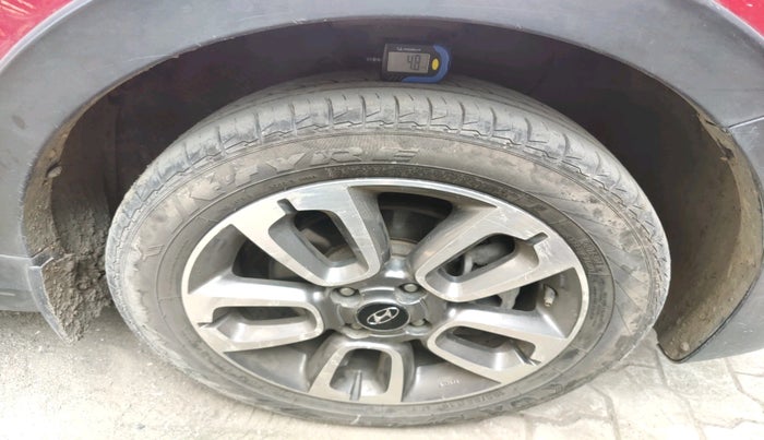 2015 Hyundai i20 Active 1.4 SX, Diesel, Manual, 1,17,477 km, tyre