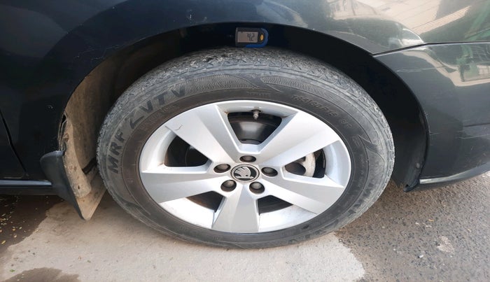 2021 Skoda Rapid AMBITION AT TSI, Petrol, Automatic, 48,286 km, tyre