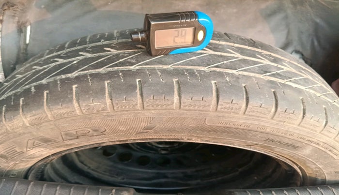 2018 Hyundai Grand i10 ASTA 1.2 KAPPA VTVT, CNG, Manual, 73,026 km, tyre