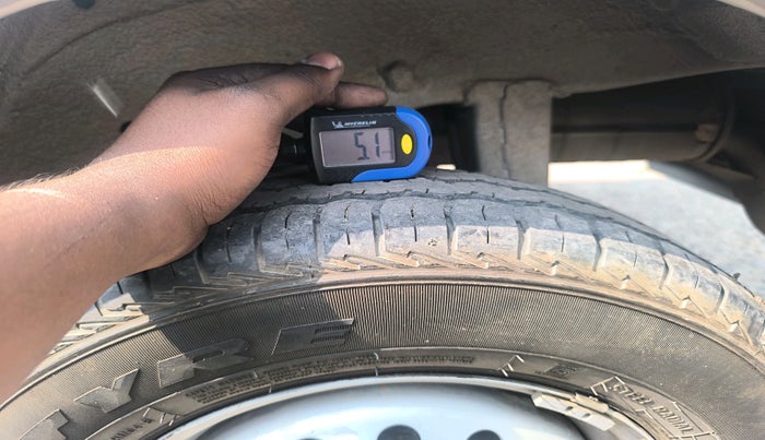 2023 Maruti Eeco 7 STR STD 1.2, Petrol, Manual, 24,000 km, tyre