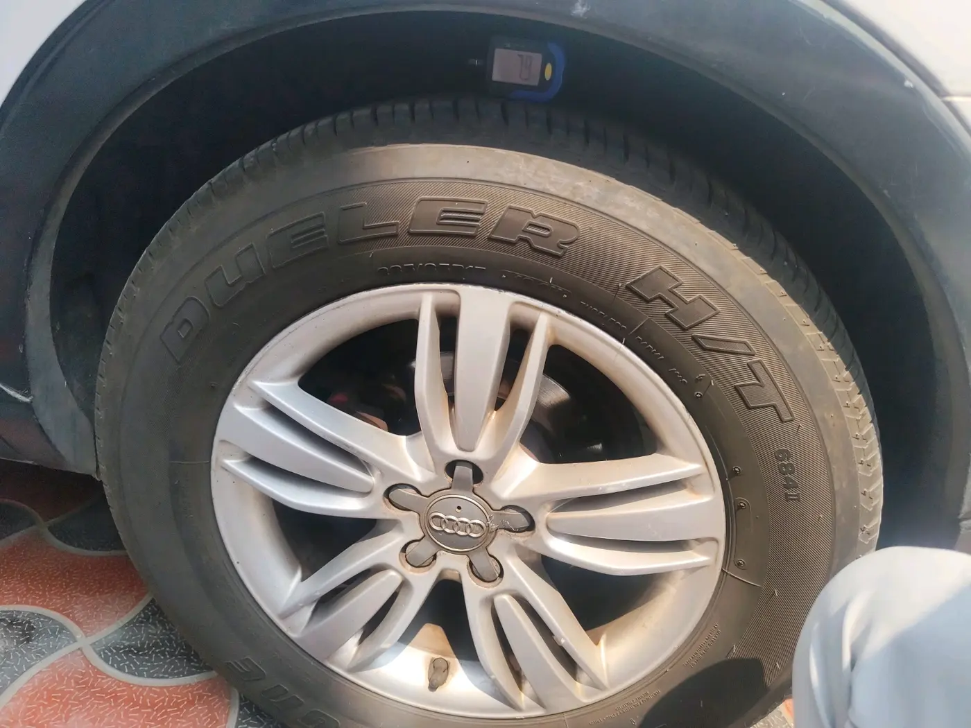2015 Audi Q3 2.0 QUATTRO TDI AT, Diesel, Automatic, 1,30,336 km, tyre