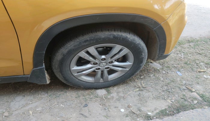 2016 Maruti Vitara Brezza ZDI PLUS DUAL TONE, Diesel, Manual, 1,55,120 km, tyre