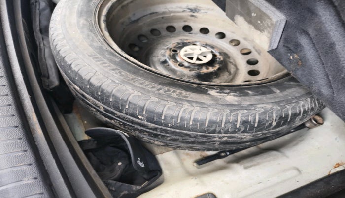 2018 Hyundai Creta SX AT 1.6 DIESEL, Diesel, Automatic, 1,27,500 km, tyre