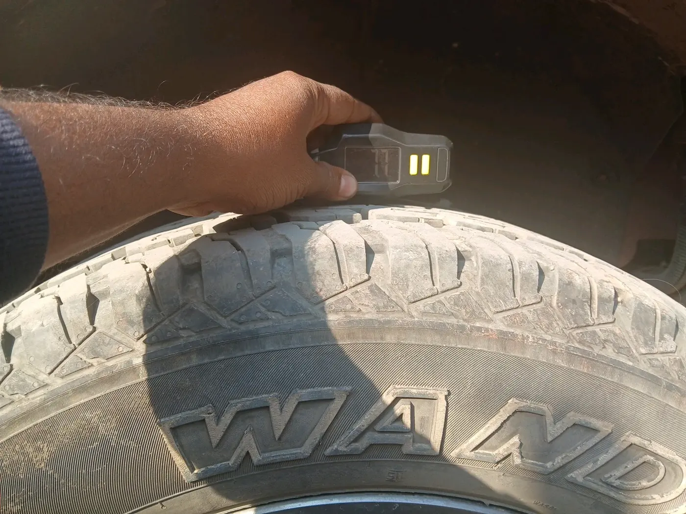 2022 Mahindra Thar LX  P 4WD AT CONVERTIBLE, Petrol, Automatic, 18,175 km, tyre