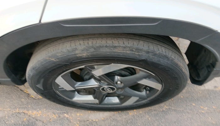 2020 Hyundai VENUE SX 1.5 CRDI, Diesel, Manual, 97,015 km, tyre