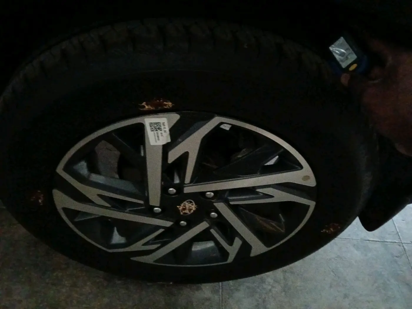 2025 Hyundai Creta EX (O) 1.5 Petrol, Petrol, Manual, 1,952 km, tyre