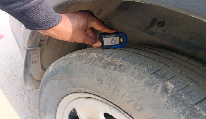 2018 Tata Hexa XM 4X2 7 STR, Diesel, Manual, 1,33,300 km, tyre