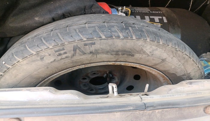 2016 Tata Tiago XT PETROL, CNG, Manual, 91,355 km, tyre