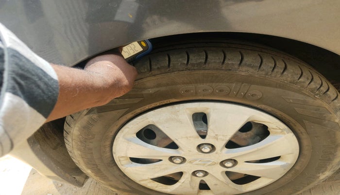 2012 Hyundai i10 SPORTZ 1.2, Petrol, Manual, 1,25,292 km, tyre