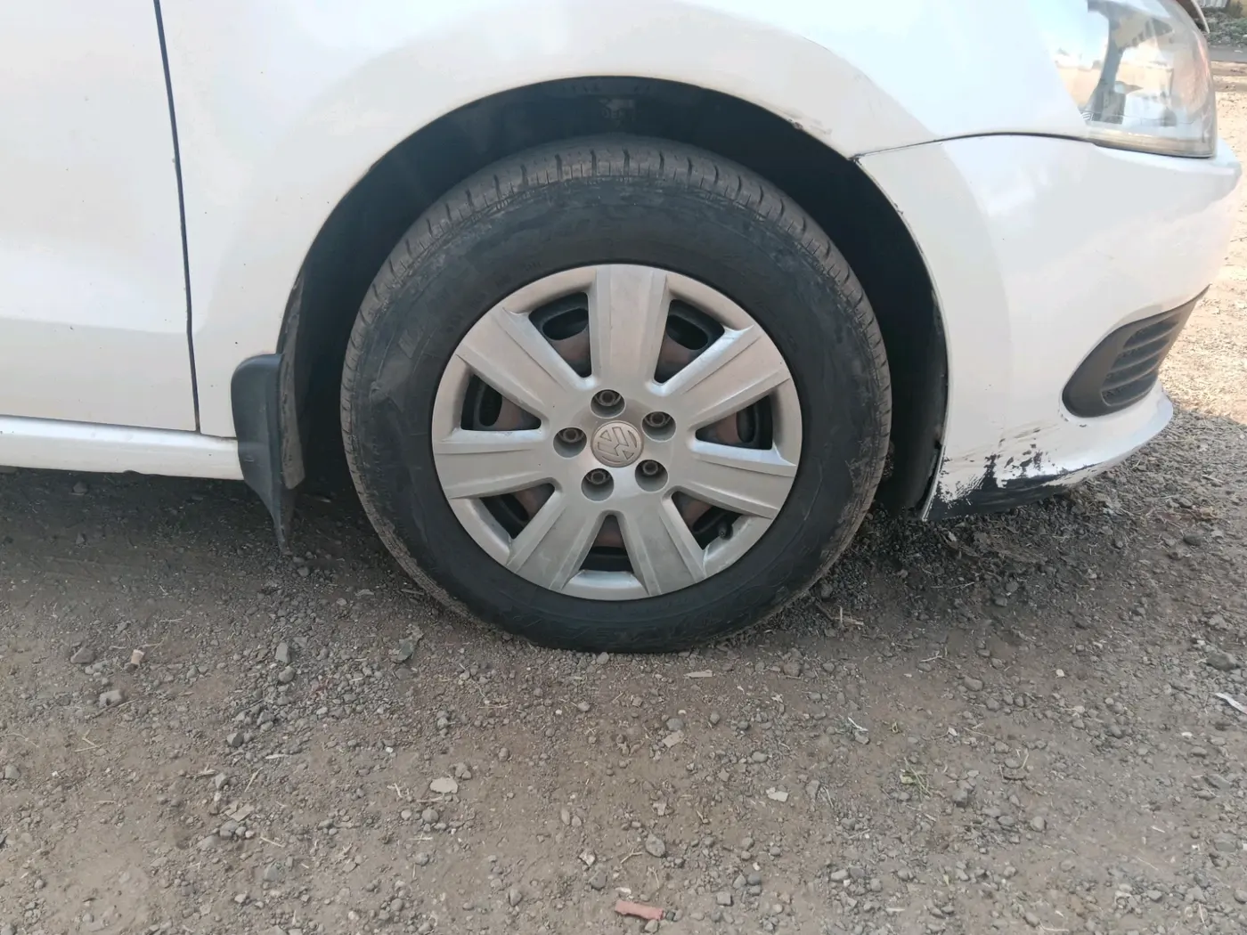 2012 Volkswagen Vento TRENDLINE DIESEL 1.6, Diesel, Manual, 93,320 km, tyre