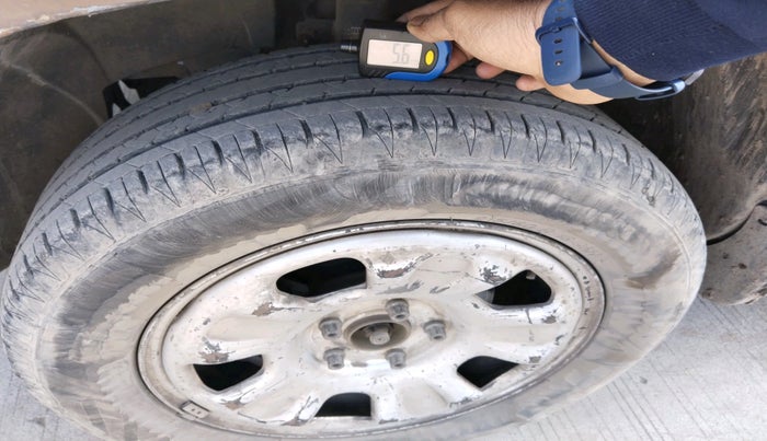 2013 Renault Duster 85 PS RXE DIESEL, Diesel, Manual, 1,77,267 km, tyre