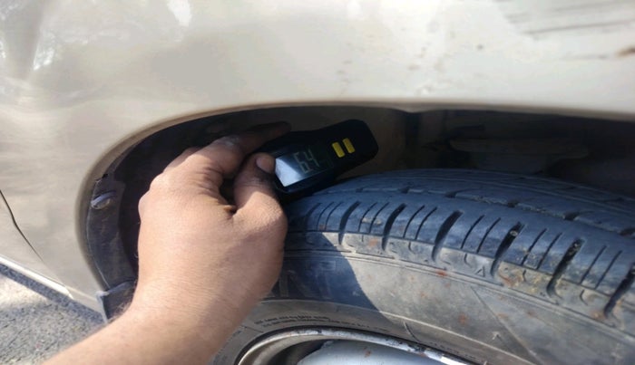 2011 Maruti Alto LXI, Petrol, Manual, 25,242 km, tyre