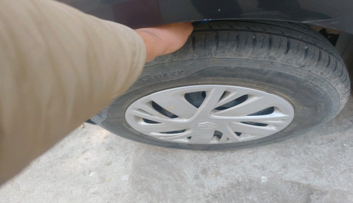 2016 Maruti Swift VXI, Petrol, Manual, 67,651 km, tyre