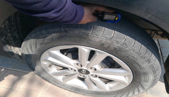 2015 Hyundai Creta SX 1.6 DIESEL, Diesel, Manual, 77,402 km, tyre