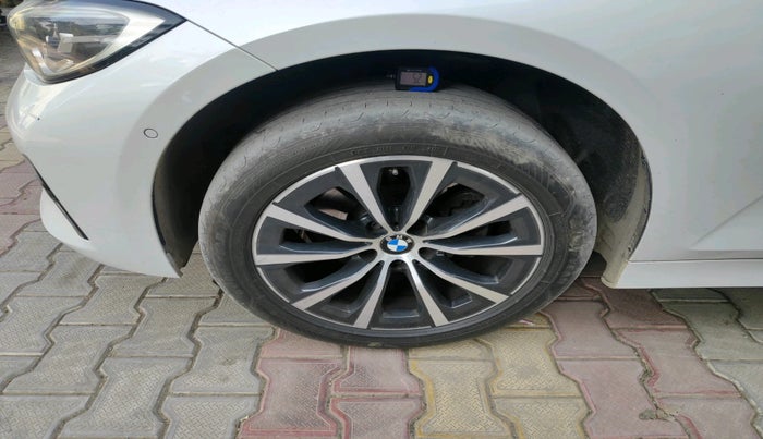 2022 BMW 3 SERIES GRAN LIMOUSINE 320D LUXURY LINE, Diesel, Automatic, 75,584 km, tyre