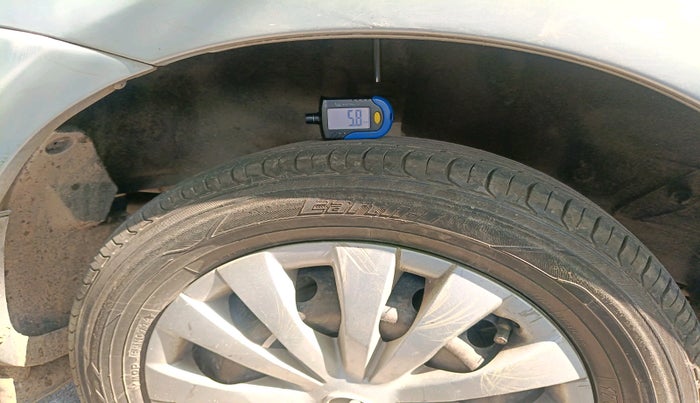 2011 Toyota Etios G, Petrol, Manual, 1,28,679 km, tyre