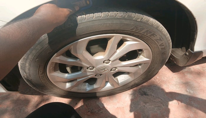 2019 Honda Amaze 1.2L I-VTEC VX CVT, Petrol, Automatic, 30,100 km, tyre