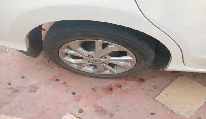 2019 Honda Amaze 1.2L I-VTEC VX CVT, Petrol, Automatic, 30,100 km, tyre