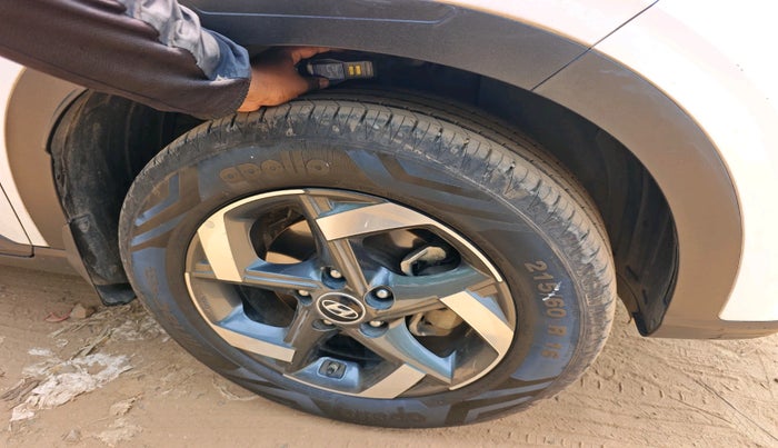 2021 Hyundai VENUE SX 1.0 (O) TURBO, Petrol, Manual, 66,006 km, tyre