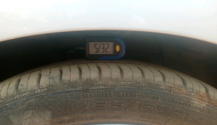 2014 Hyundai Grand i10 ASTA AT 1.2 KAPPA VTVT, Petrol, Automatic, 29,406 km, tyre