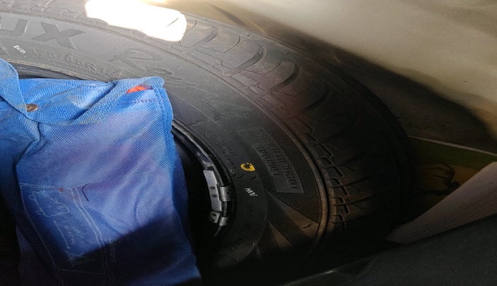 2022 Maruti IGNIS DELTA 1.2, Petrol, Manual, 46,279 km, tyre