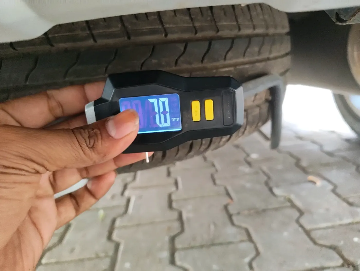 2024 Maruti XL6 ALPHA PLUS AT, Petrol, Automatic, 42,780 km, tyre