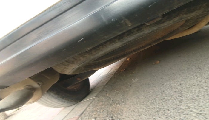 2016 Mahindra XUV500 W10, Diesel, Manual, 2,02,824 km, tyre