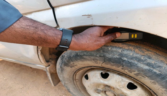 2019 Maruti Eeco 5 STR WITH A/C+HTR, Petrol, Manual, 1,06,059 km, tyre