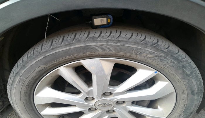 2020 Mahindra XUV300 W8 1.2 PETROL, Petrol, Manual, 39,646 km, tyre