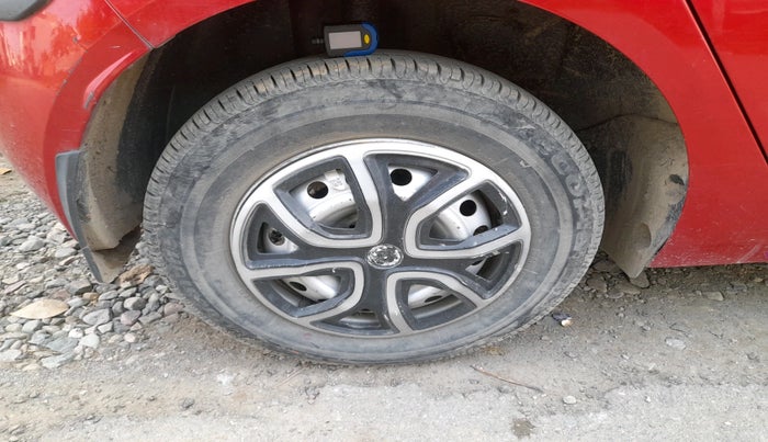 2020 Tata ALTROZ XE PETROL, Petrol, Manual, 10,700 km, tyre