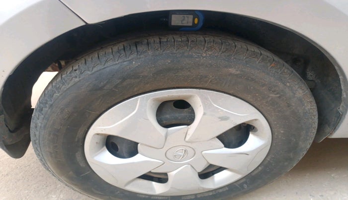 2017 Tata TIGOR XT PETROL, Petrol, Manual, 71,994 km, tyre