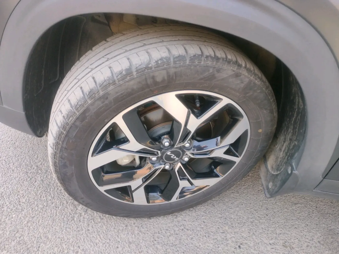 2023 KIA SELTOS X Line (S) 1.5 Turbo Petrol DCT, Petrol, Automatic, 9,778 km, tyre