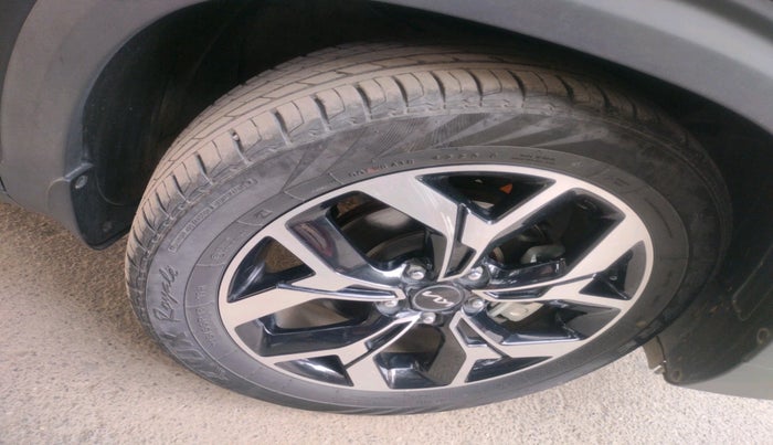 2023 KIA SELTOS X Line (S) 1.5 Turbo Petrol DCT, Petrol, Automatic, 9,778 km, tyre