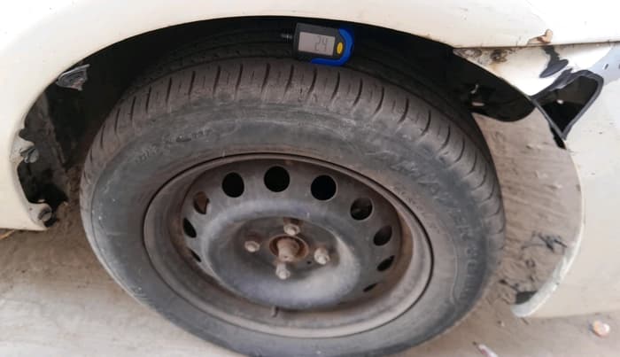 2012 Toyota Etios Liva GD, Diesel, Manual, 53,859 km, tyre