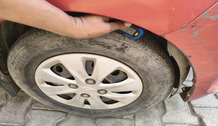 2011 Hyundai i10 MAGNA 1.2, Petrol, Manual, 13,614 km, tyre