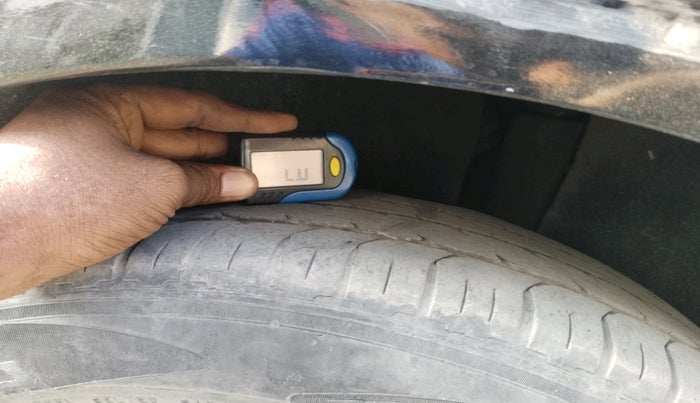 2016 Ford Ecosport TITANIUM 1.5L DIESEL, Diesel, Manual, 1,12,233 km, tyre