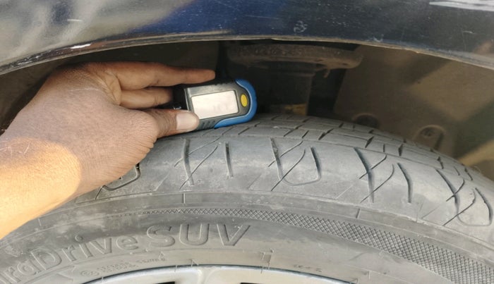 2016 Ford Ecosport TITANIUM 1.5L DIESEL, Diesel, Manual, 1,12,233 km, tyre