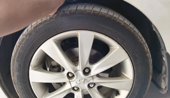 2012 Hyundai Verna FLUIDIC 1.6 CRDI SX, Diesel, Manual, 85,768 km, tyre