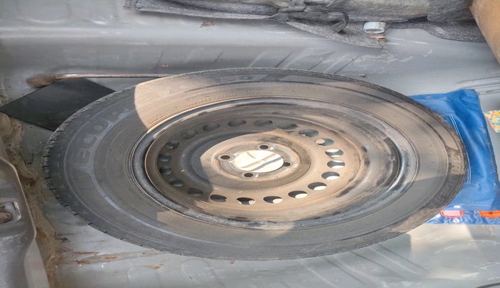 2022 Honda Amaze 1.2L I-VTEC S, Petrol, Manual, 53,659 km, tyre