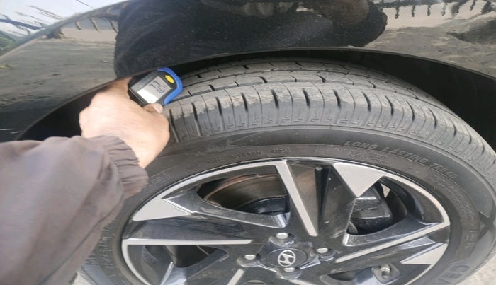 2022 Hyundai Verna SX (O) 1.5 CRDI, Diesel, Manual, 96,987 km, tyre