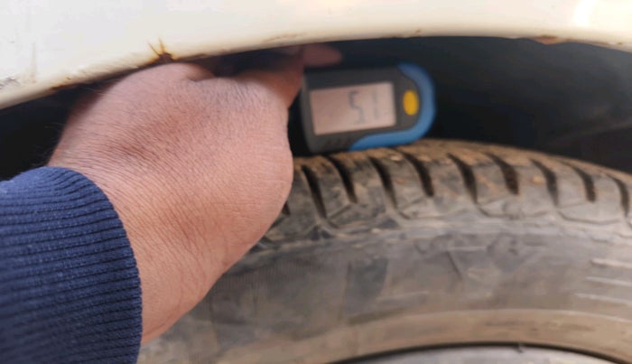 2011 Hyundai i10 MAGNA 1.2, Petrol, Manual, 51,922 km, tyre