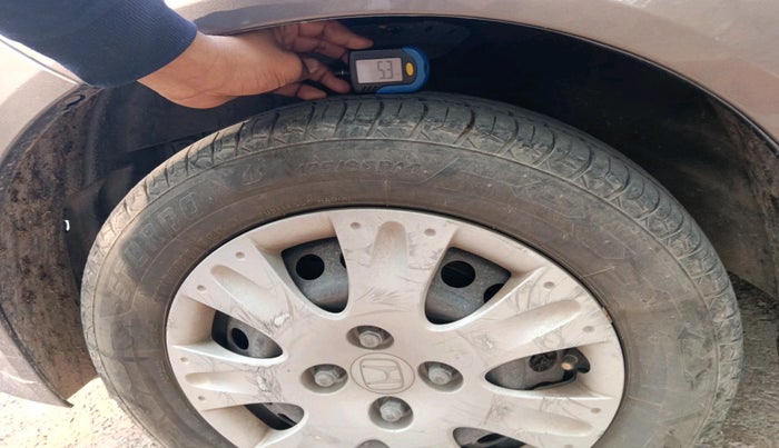 2014 Honda Amaze 1.2L I-VTEC S, Petrol, Manual, 88,980 km, tyre