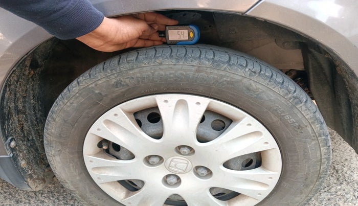 2014 Honda Amaze 1.2L I-VTEC S, Petrol, Manual, 88,980 km, tyre