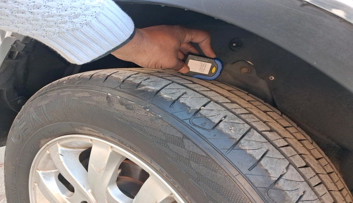 2020 Mahindra XUV500 W9, Diesel, Manual, 49,831 km, tyre