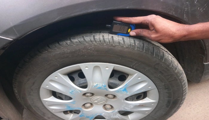 2015 Honda Brio S MT, Petrol, Manual, 27,526 km, tyre