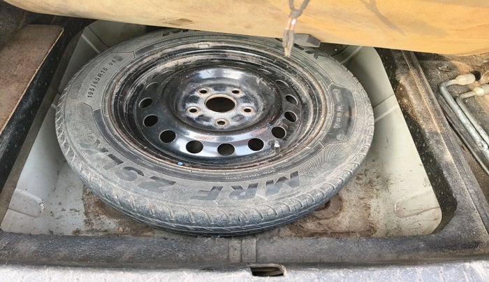 2011 Maruti SX4 VDI, Diesel, Manual, 2,20,108 km, tyre